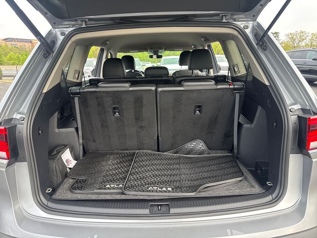 2024 Volkswagen Atlas 2.0T SE