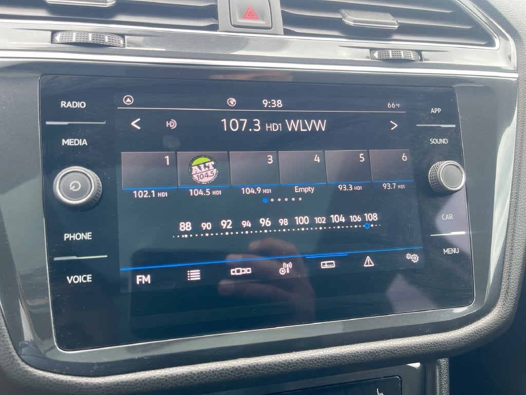 2023 Volkswagen Tiguan 2.0T SE