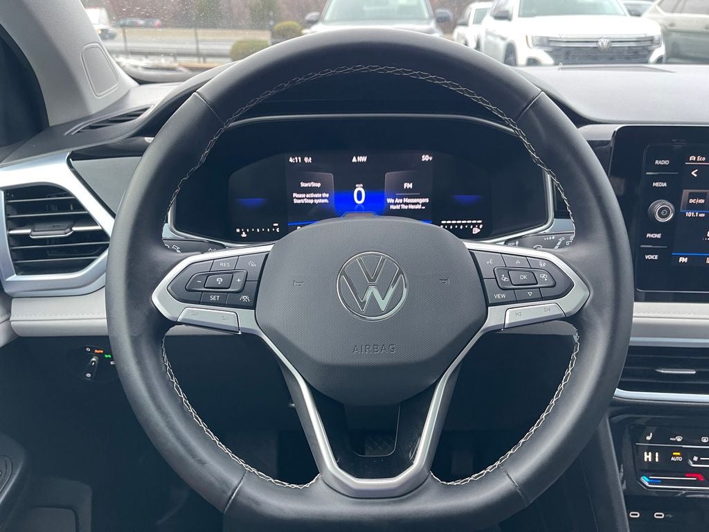 2025 Volkswagen Taos 1.5T SE