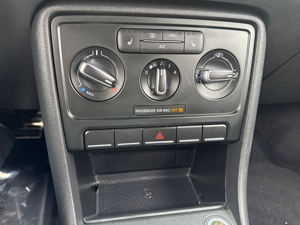 2013 Volkswagen Beetle 2.0 TSi