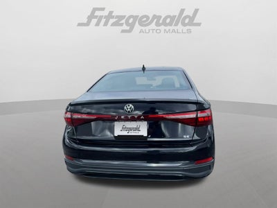 2025 Volkswagen Jetta 1.5T SE