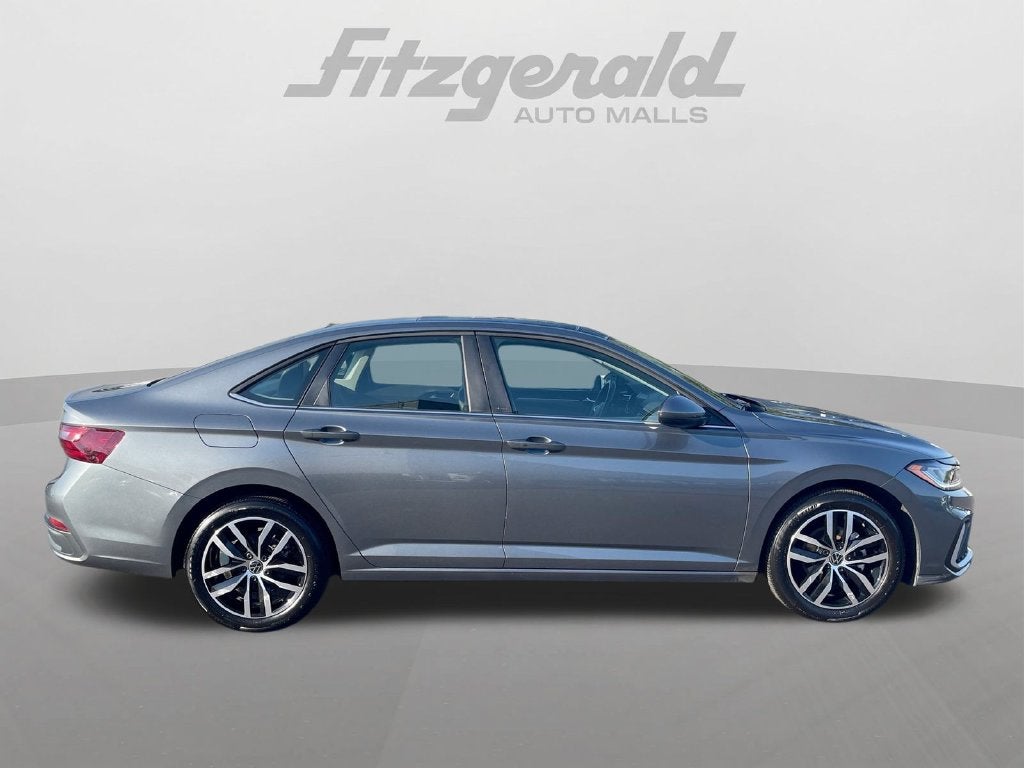 2025 Volkswagen Jetta 1.5T SE