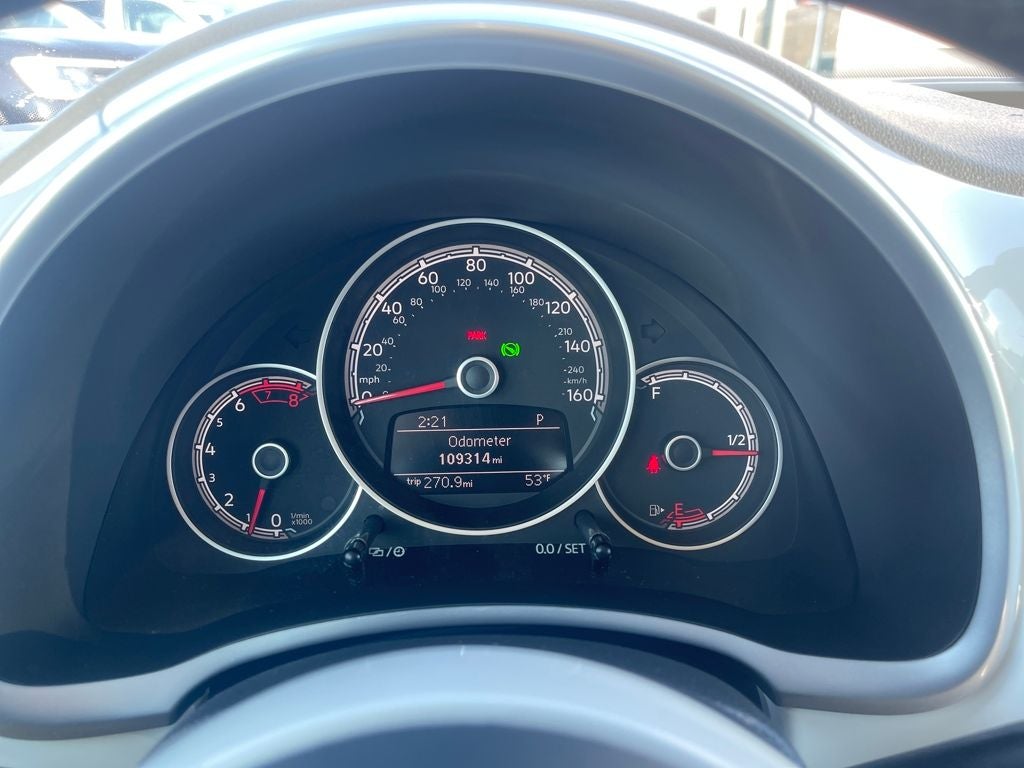 2018 Volkswagen Beetle 2.0T SE