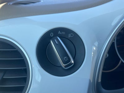 2018 Volkswagen Beetle 2.0T SE