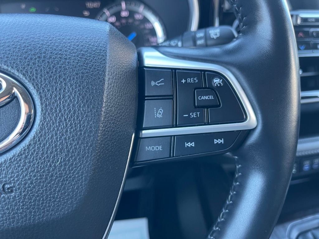 2022 Toyota Highlander Hybrid Limited