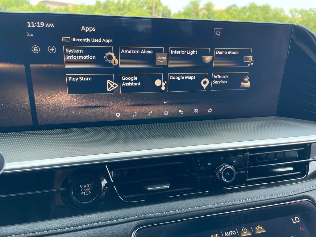 2025 INFINITI QX80 LUXE