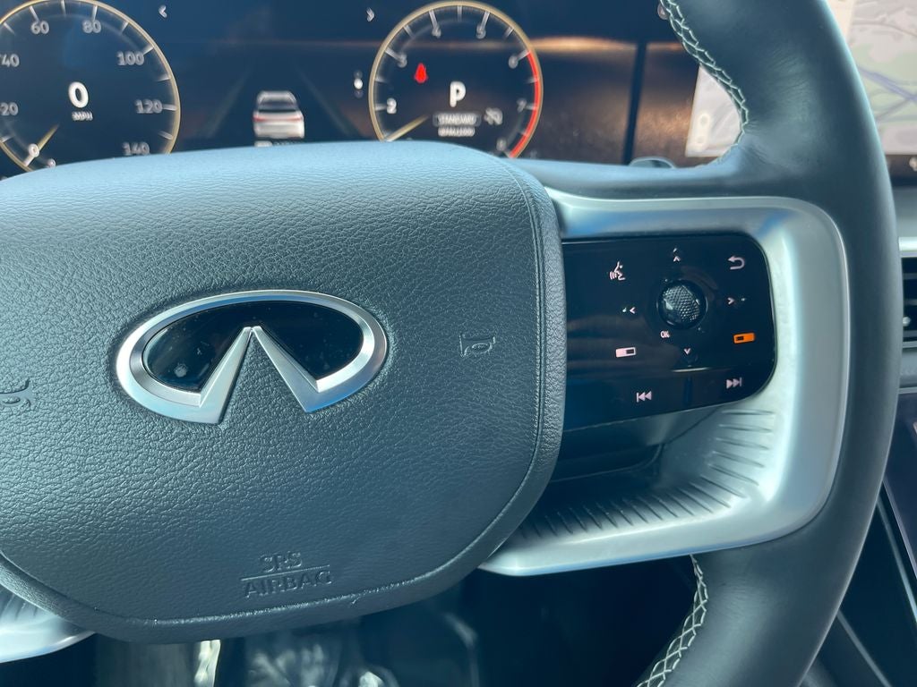 2025 INFINITI QX80 LUXE