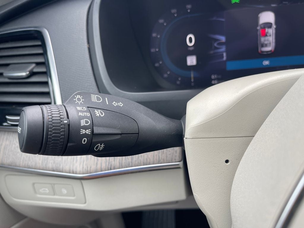 2023 Volvo XC90 Recharge Plug-In Hybrid T8 Plus Bright Theme 7 Passenger