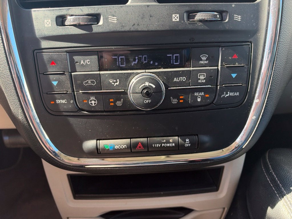 2015 Chrysler Town & Country Touring