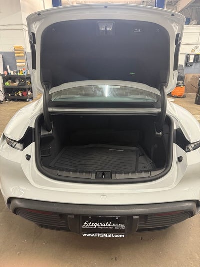 2022 Porsche Taycan Base