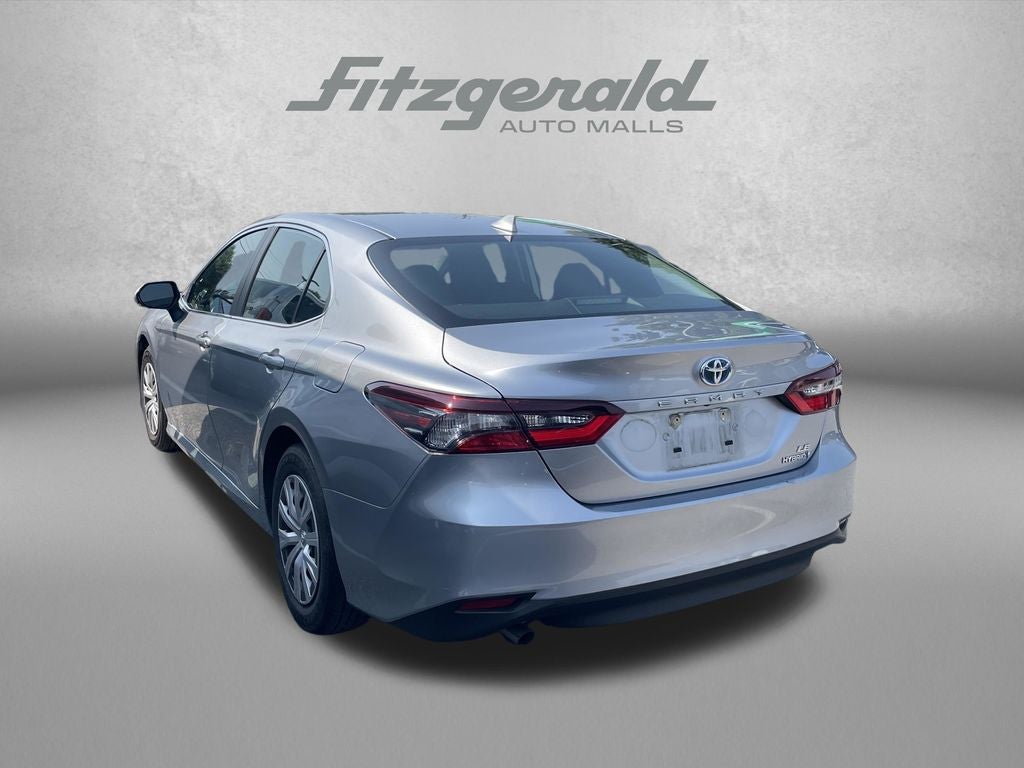 2022 Toyota Camry Hybrid LE