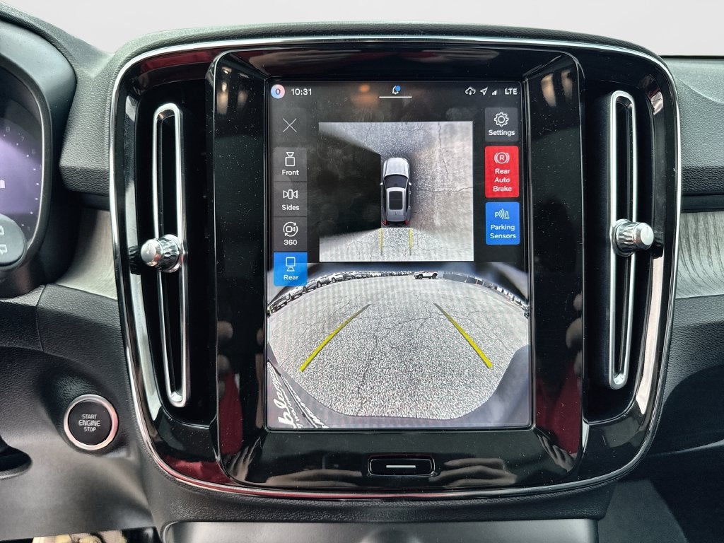 2026 Volvo XC40 B5 Plus