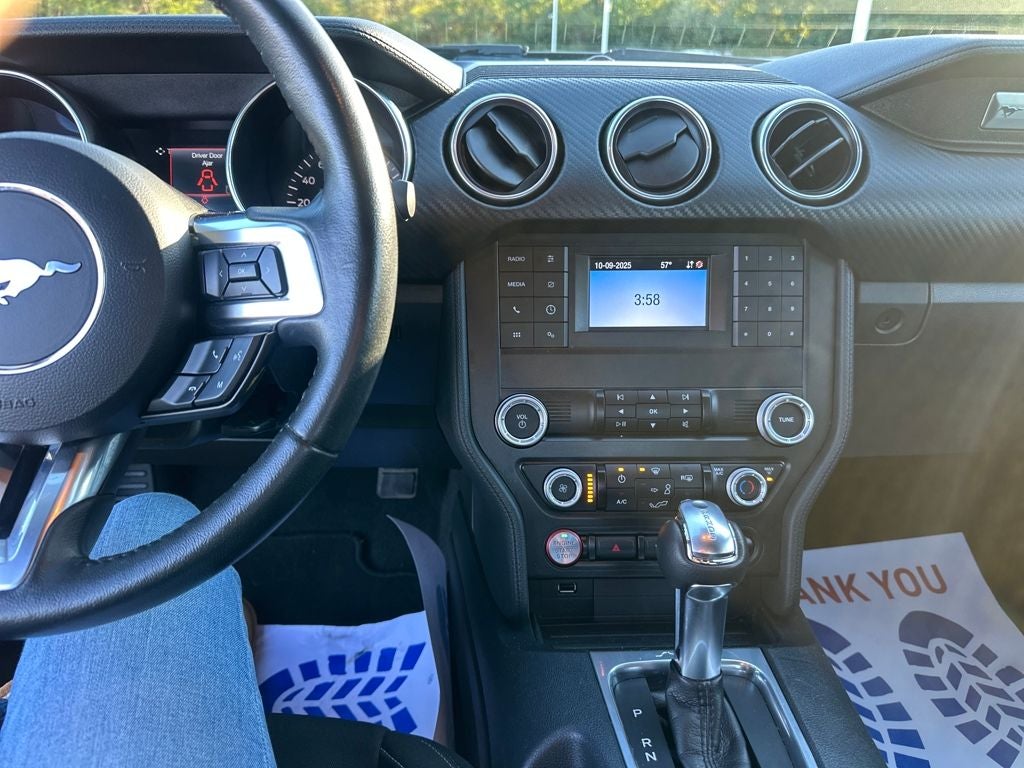 2021 Ford Mustang EcoBoost