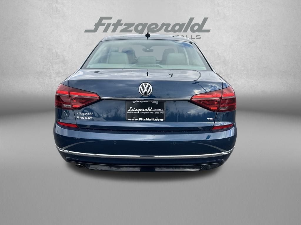 2019 Volkswagen Passat 2.0T SE R-Line