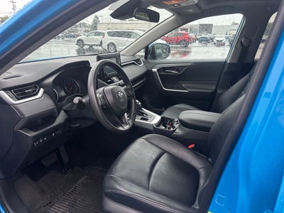 2020 Toyota RAV4 XLE Premium