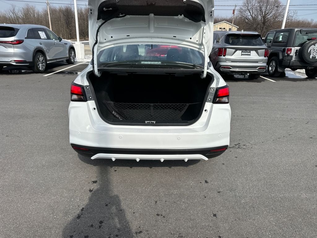 2025 Nissan Versa 1.6 S