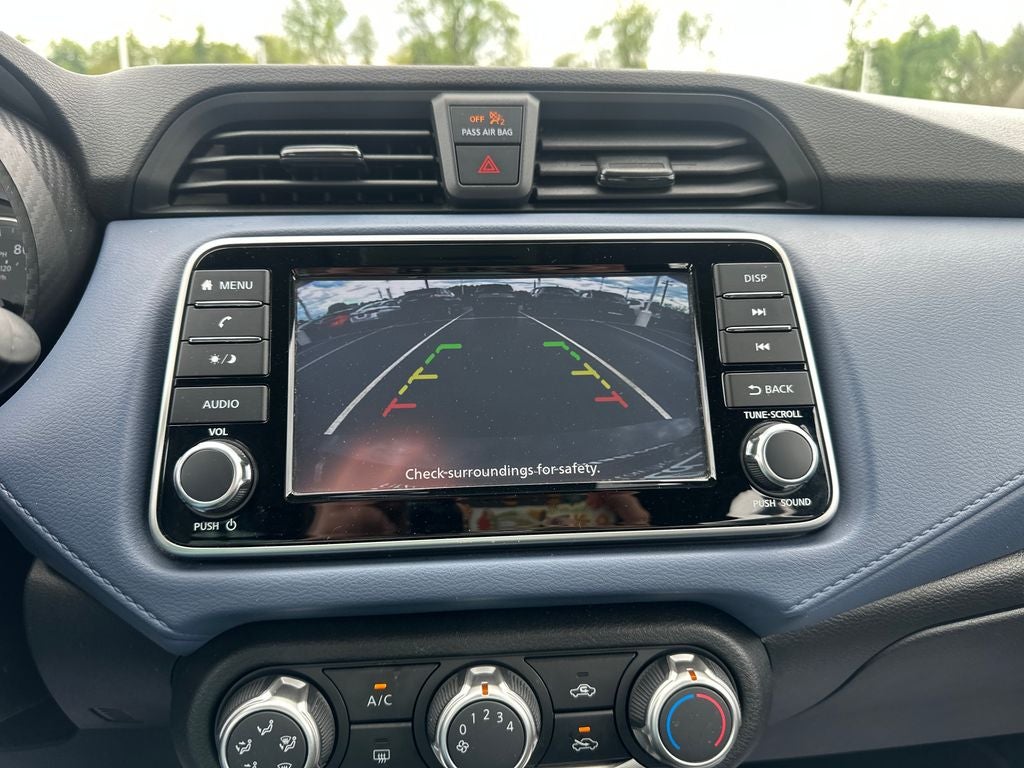2023 Nissan Versa 1.6 SV