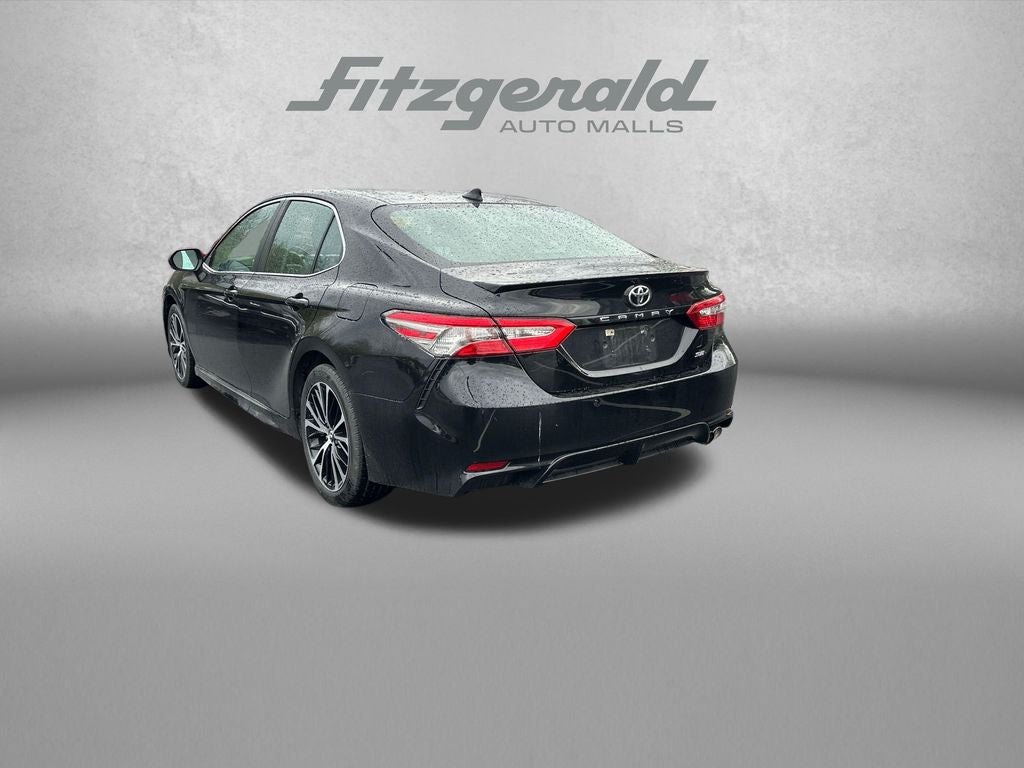 2019 Toyota CAMRY SE
