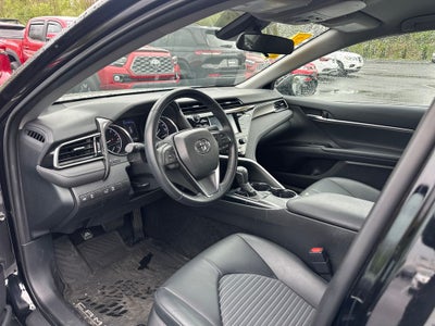 2019 Toyota CAMRY SE