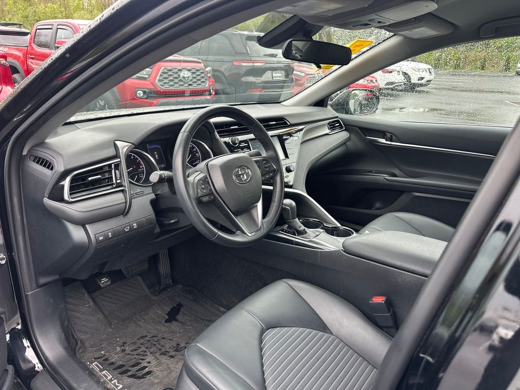 2019 Toyota CAMRY SE