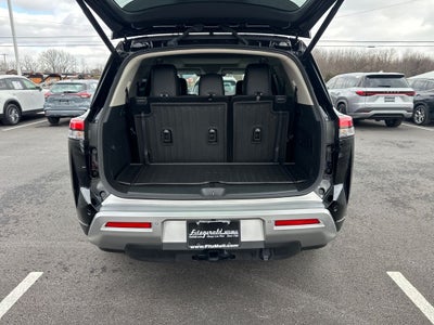 2025 Nissan Pathfinder Platinum