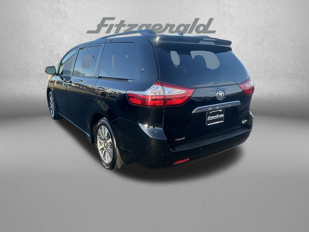 2019 Toyota Sienna Limited Premium 7 Passenger