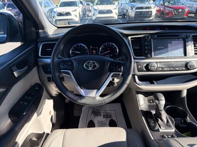 2017 Toyota Highlander Limited Platinum