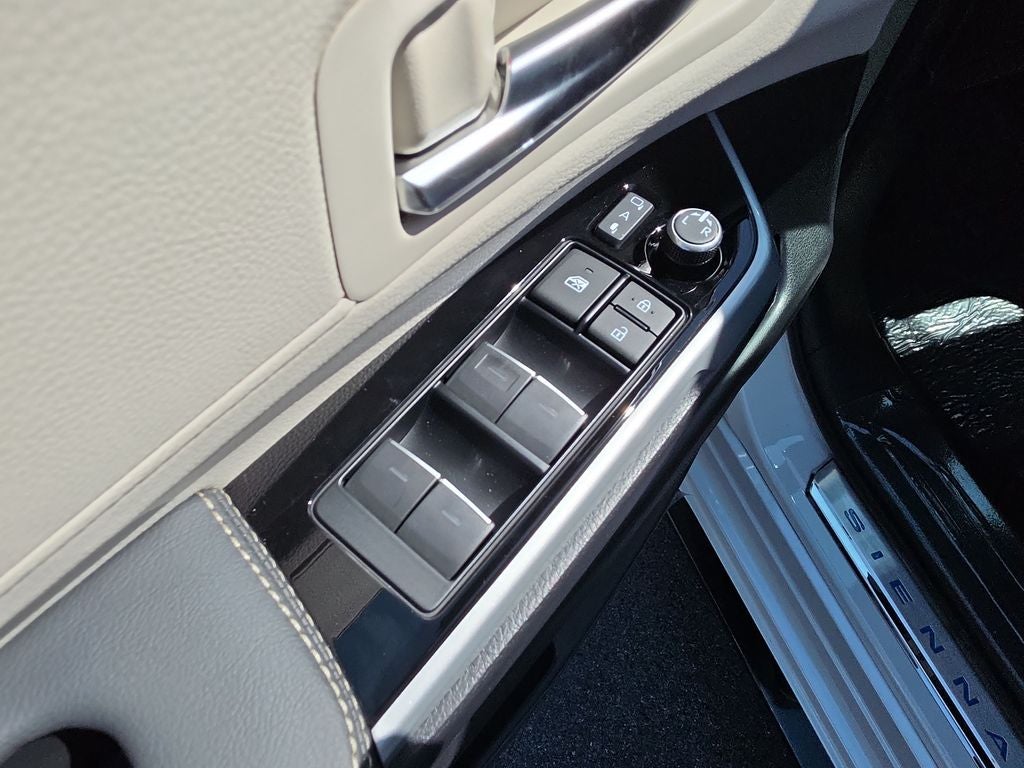 2026 Toyota Sienna Platinum 7 Passenger
