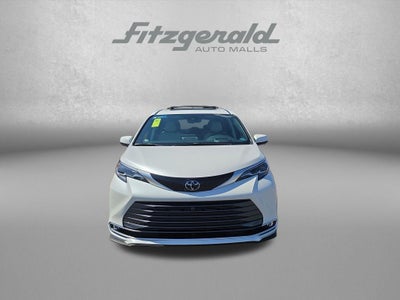 2026 Toyota Sienna Platinum 7 Passenger