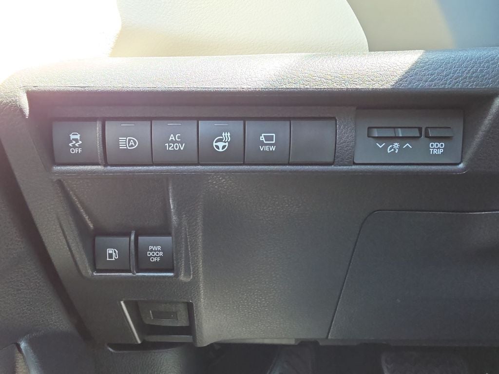 2026 Toyota Sienna Platinum 7 Passenger