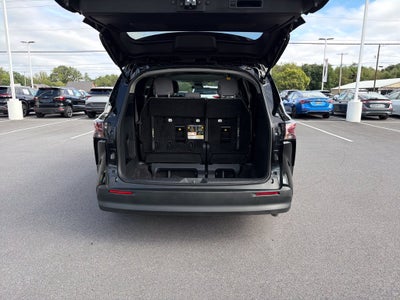2025 Toyota Sienna LE 8 Passenger