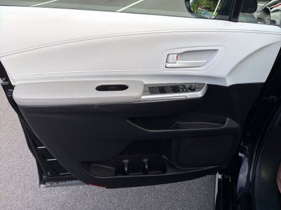 2025 Toyota Sienna LE 8 Passenger
