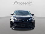 2025 Toyota Sienna LE 8 Passenger
