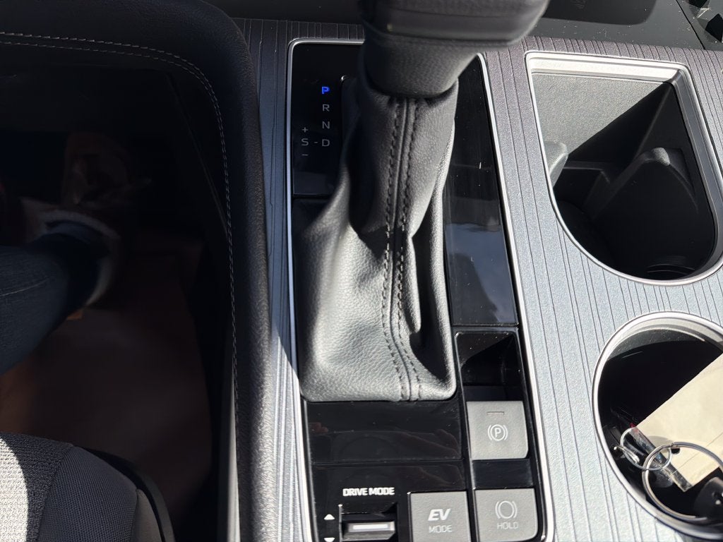 2025 Toyota Sienna LE 8 Passenger