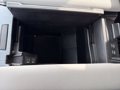 2025 Toyota Sienna LE 8 Passenger