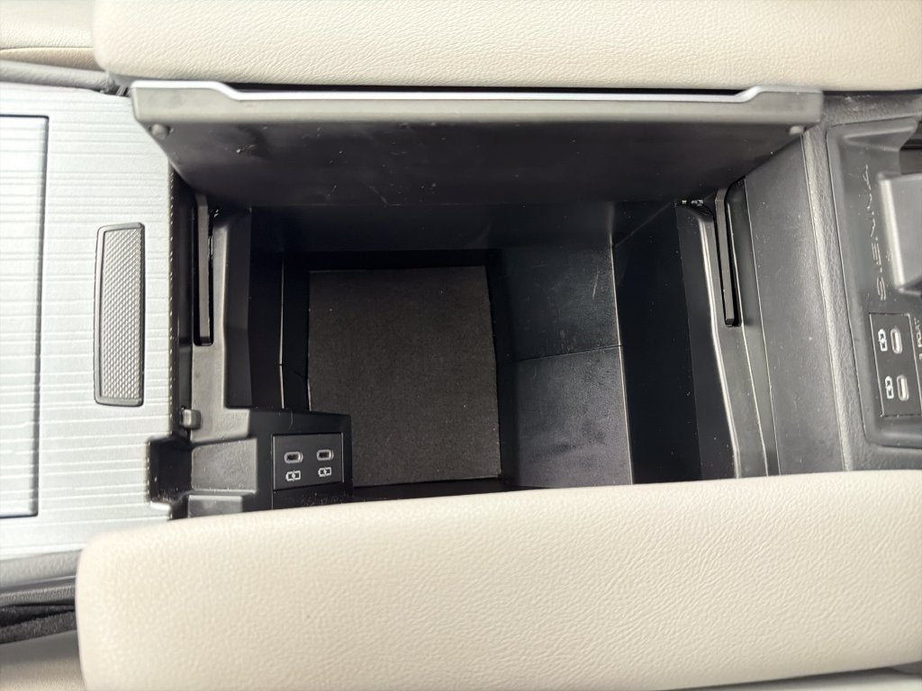 2025 Toyota Sienna XLE 8 Passenger