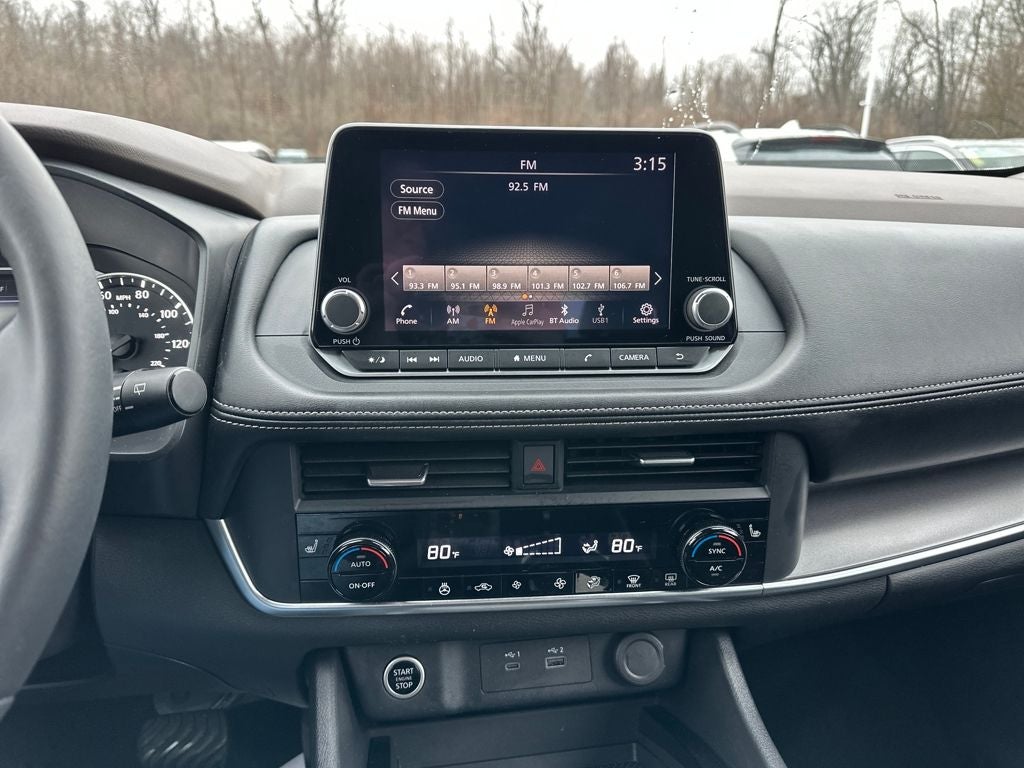 2023 Nissan Rogue SV