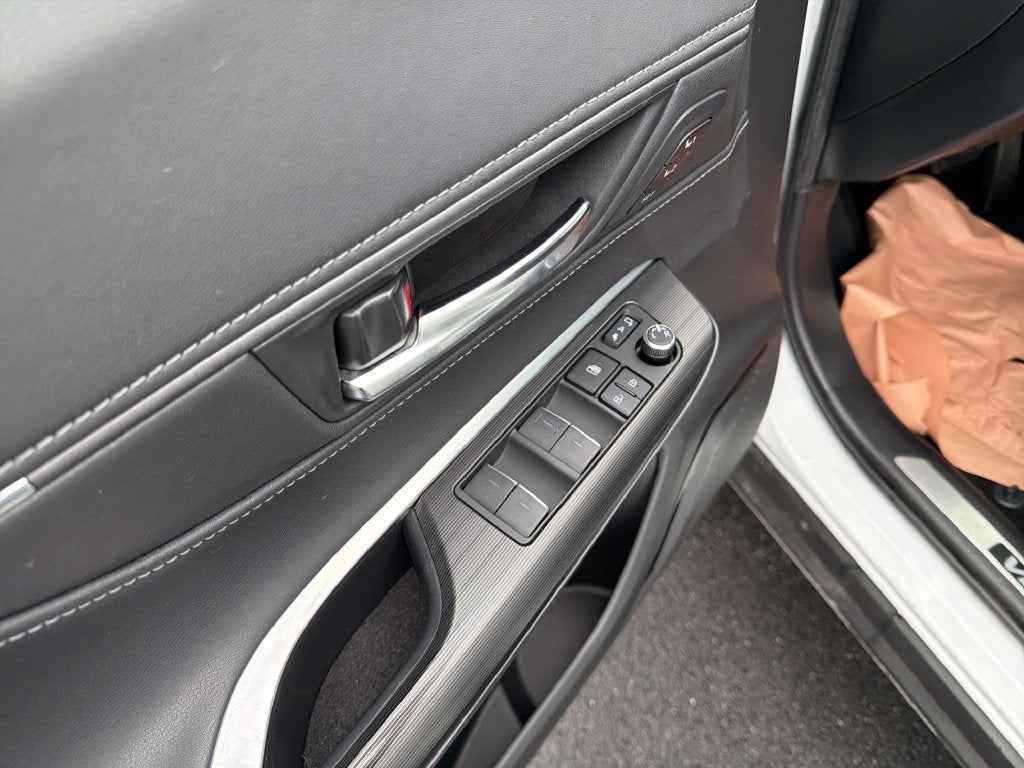 2023 Toyota Venza XLE