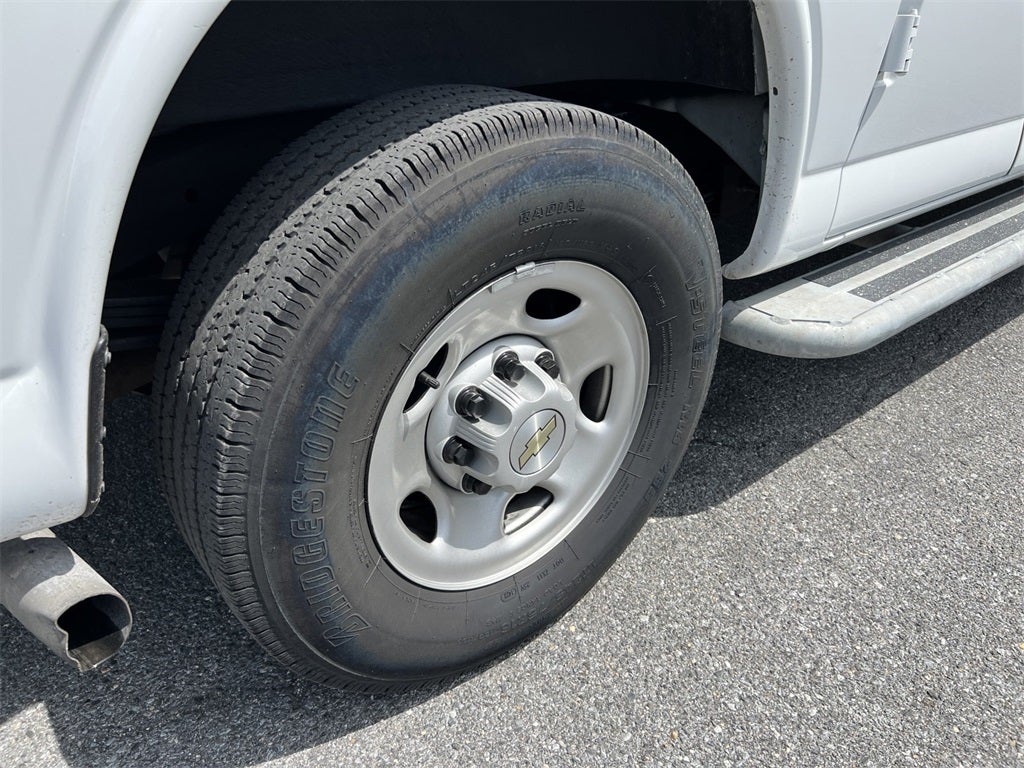 2023 Chevrolet Express 2500 Work Van Cargo