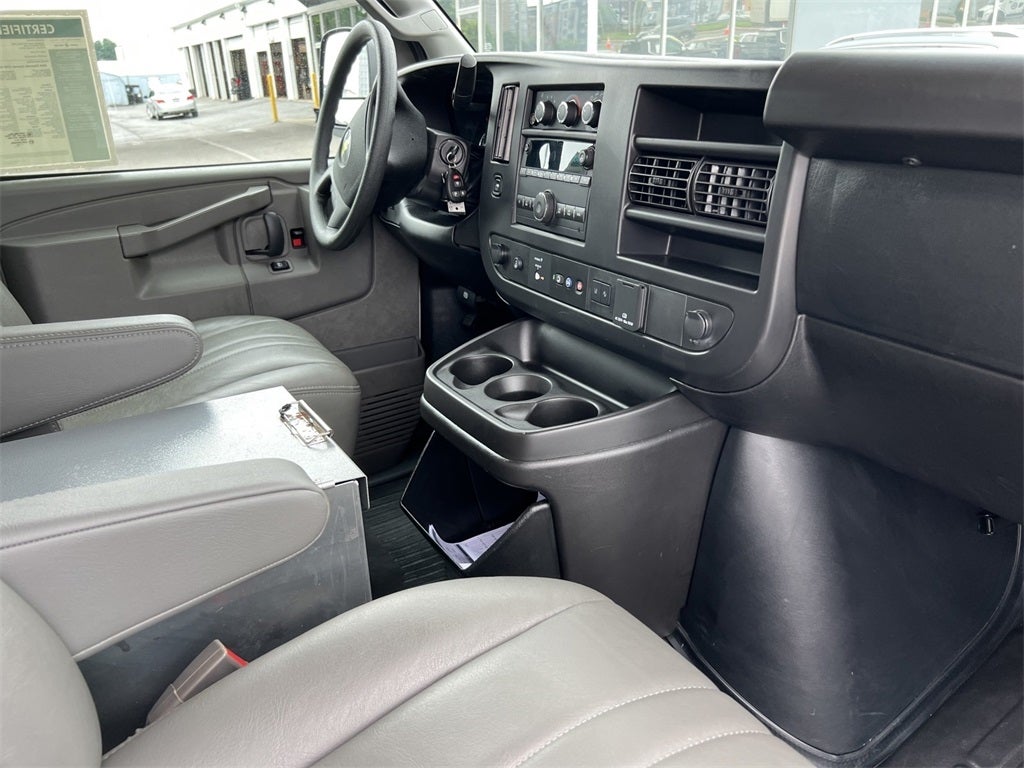 2024 Chevrolet Express 2500 Work Van Cargo