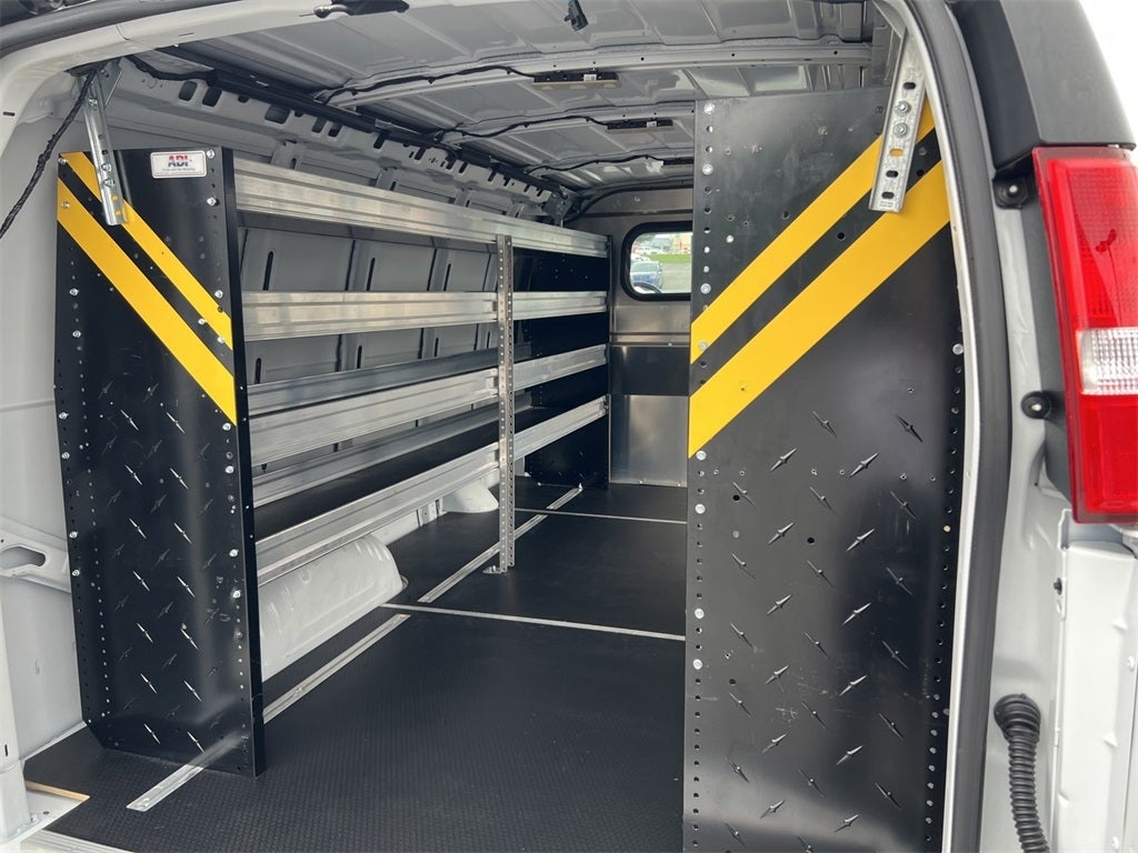 2024 Chevrolet Express 2500 Work Van Cargo