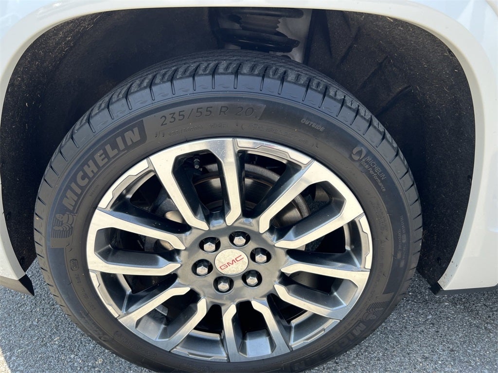 2020 GMC Acadia Denali