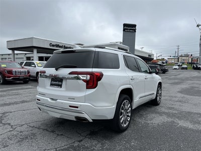 2023 GMC Acadia Denali