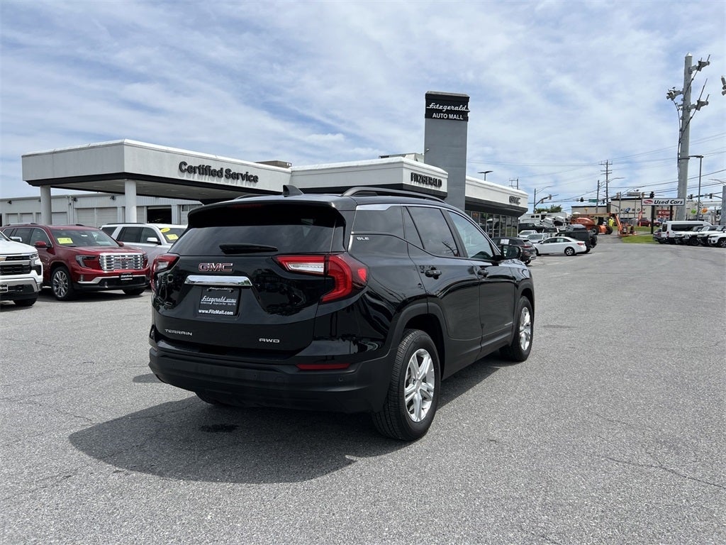 2024 GMC Terrain SLE