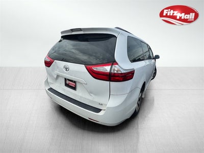 2019 Toyota Sienna LE 8 Passenger
