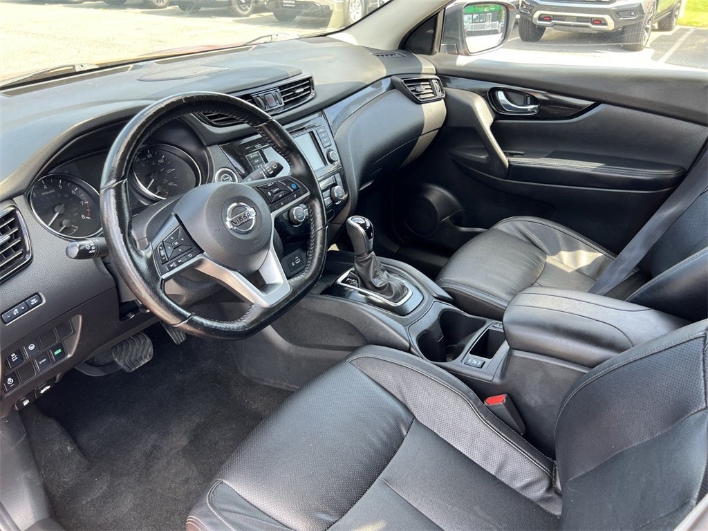 2022 Nissan Rogue Sport SL