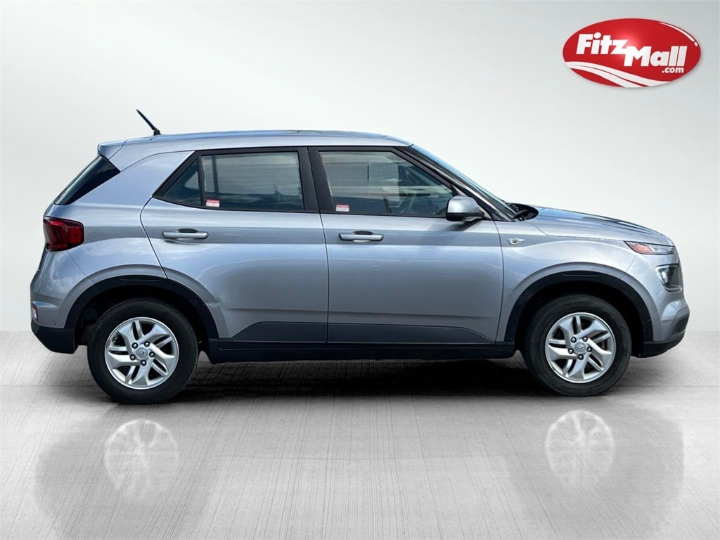 2024 Hyundai Venue SE