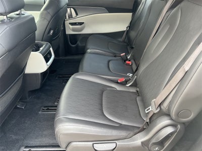 2023 Kia Carnival LX