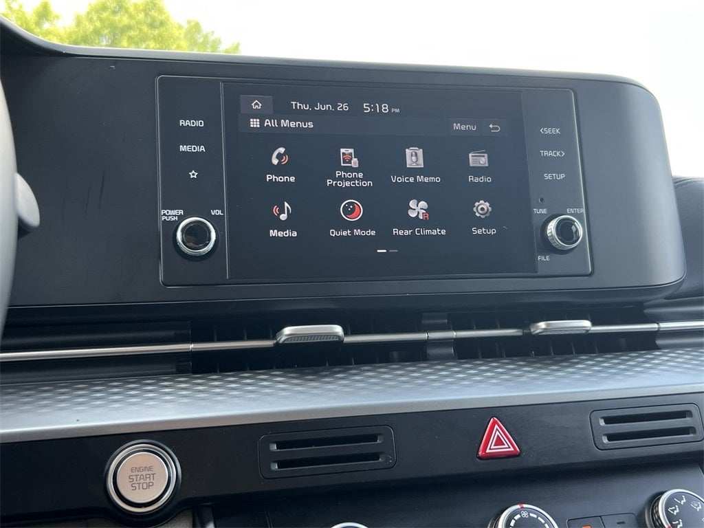 2023 Kia Carnival LX