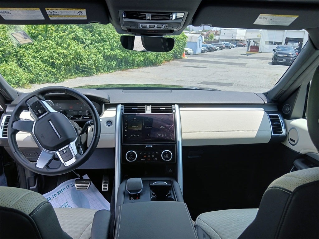 2023 Land Rover Discovery S R-Dynamic